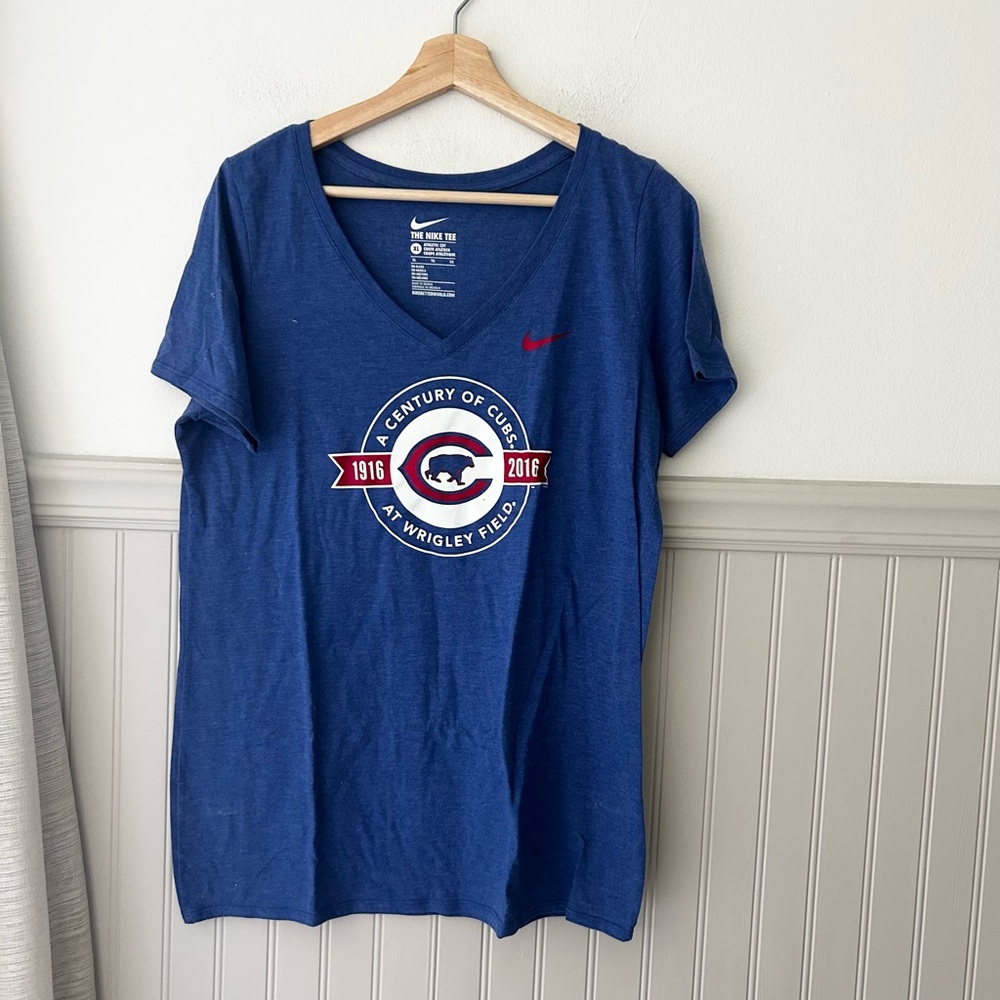 Nike XL Chicago Cubs Women's Blue Century of Cubs Tee Shirt